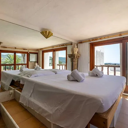 Puig Blanc Villa